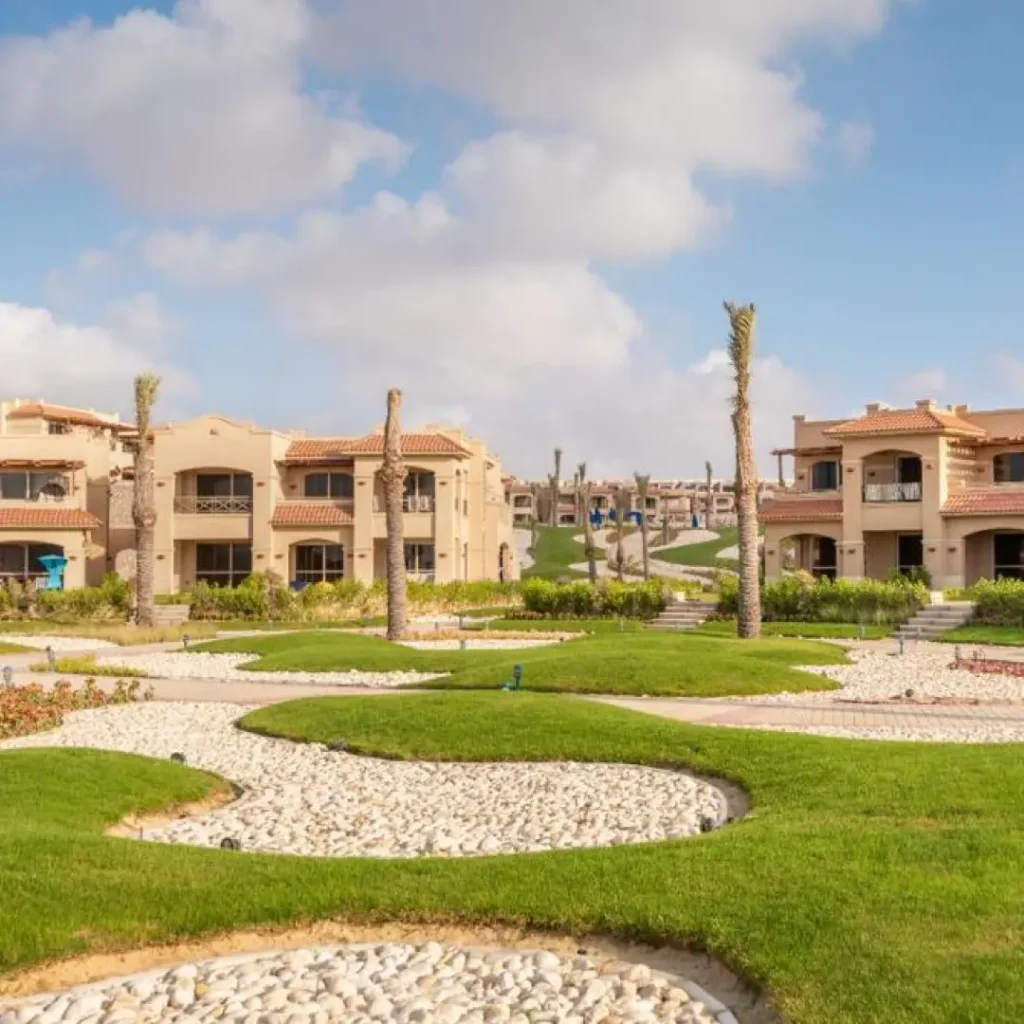 قرية لافيستا باي ايست الساحل الشمالي _La Vista Bay East