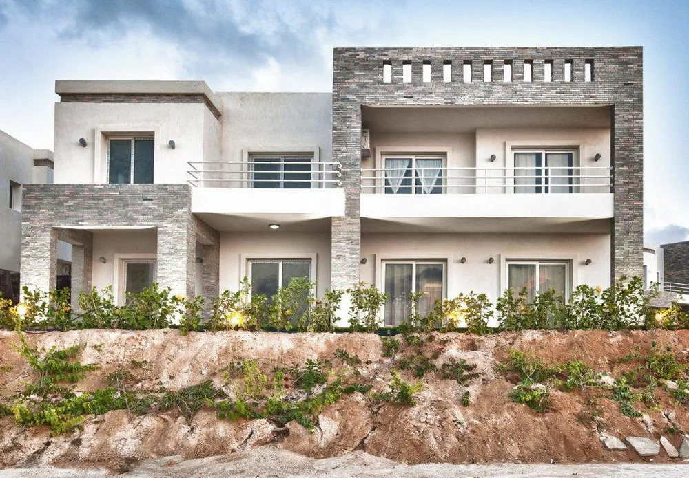 أسعار قرية أمواج الساحل الشمالي 2025 Amwaj North Coast