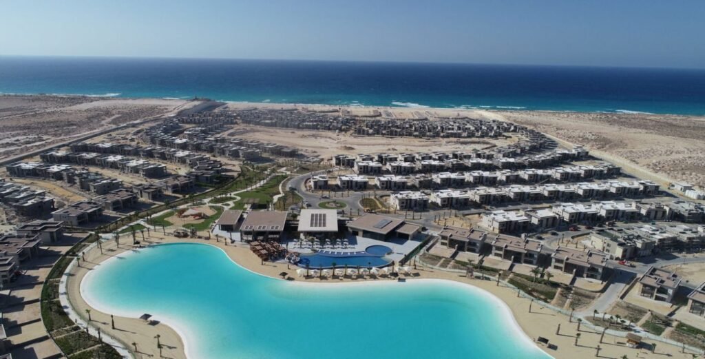 سوان ليك الساحل الشمالي -  Swan Lake North Coast