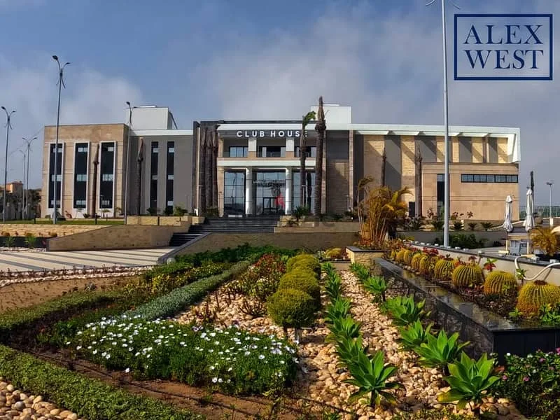 Alex West Alexandria by Barons Court Sports and Entertainment